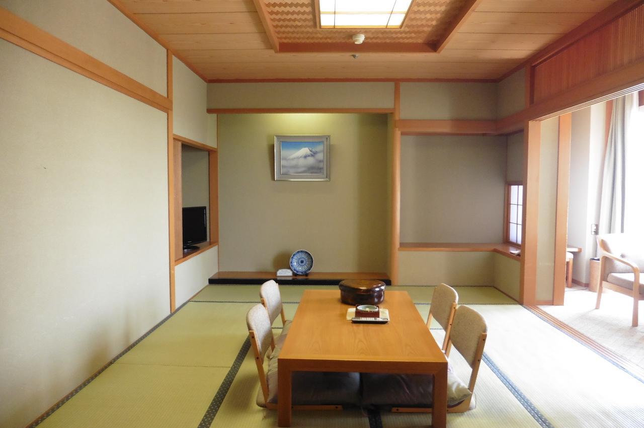 Shizuoka Country Hamaoka Course & Hotel Omaezaki Exterior photo